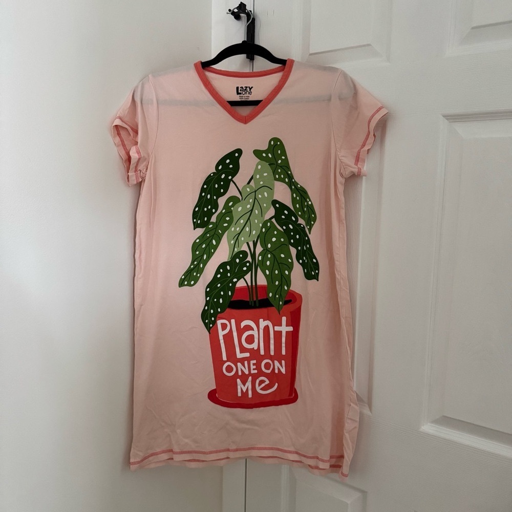 Plant One On Me V-Neck Nightshirt